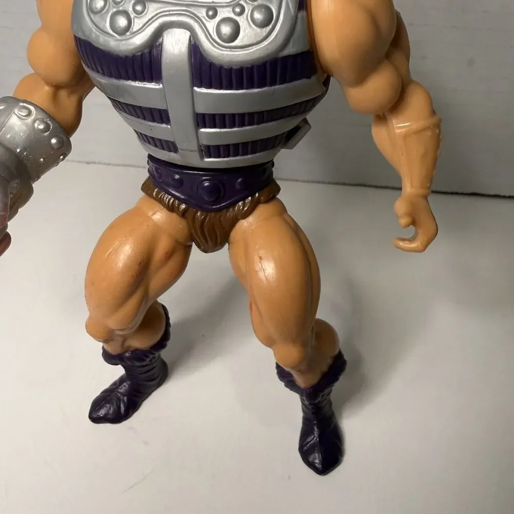 VTG Masters Of The Universe Fisto He-Man Action Figure 1983 With Chest Armor